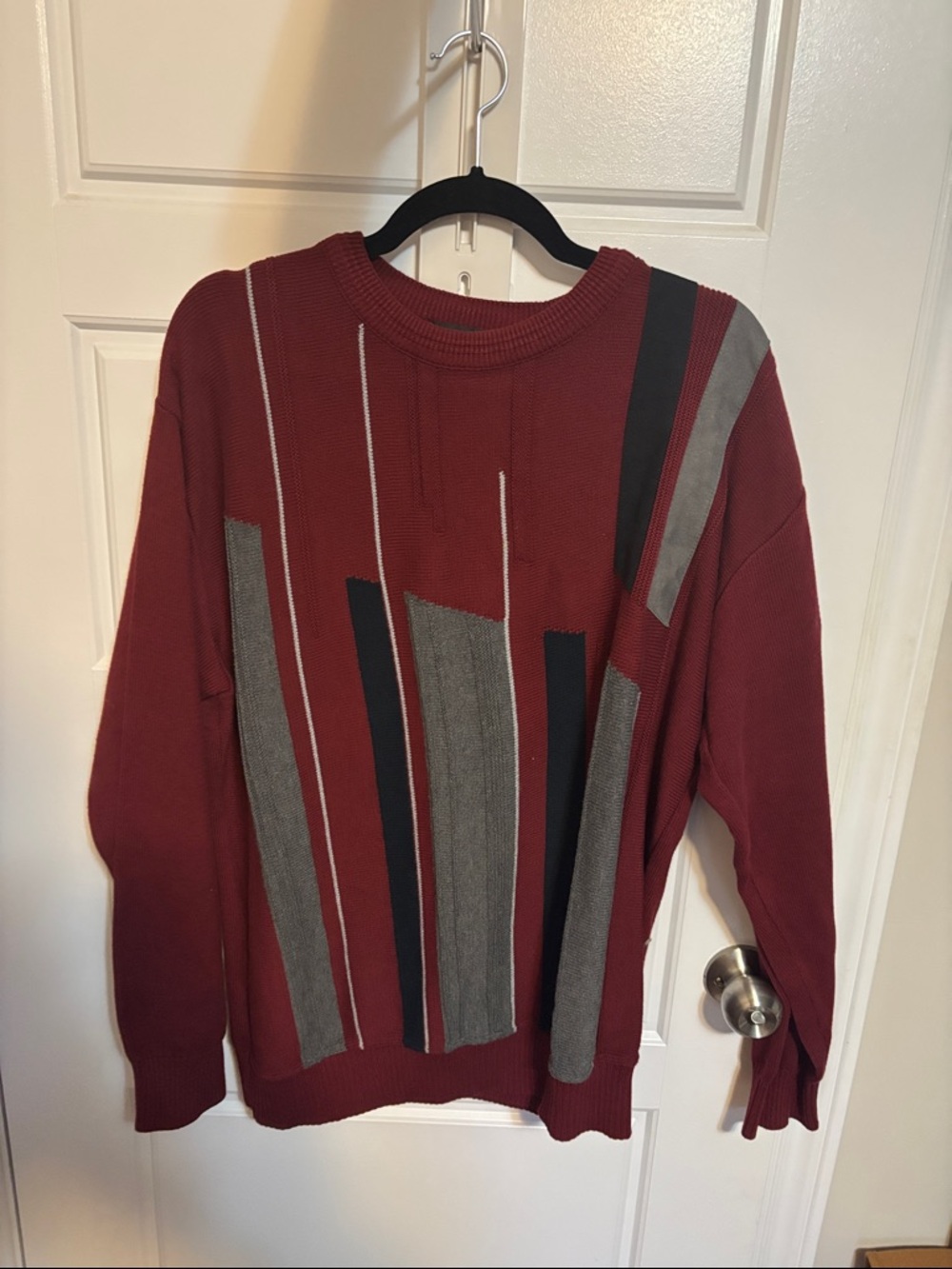 Men's Burgundy Crewneck Sweater with Vertical Stripe Detail